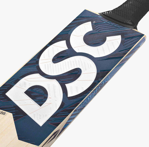 DSC Blak 88 English Willow Junior Cricket Bat