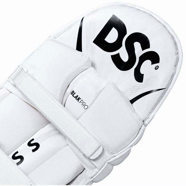 DSC Blak Pro Leg Guard – Adult Right Hand