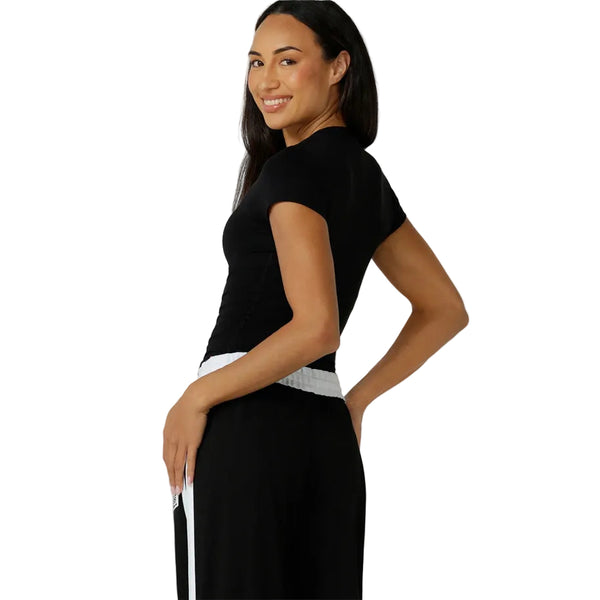 Lorna Jane Active Living Slim T-Shirt – Black