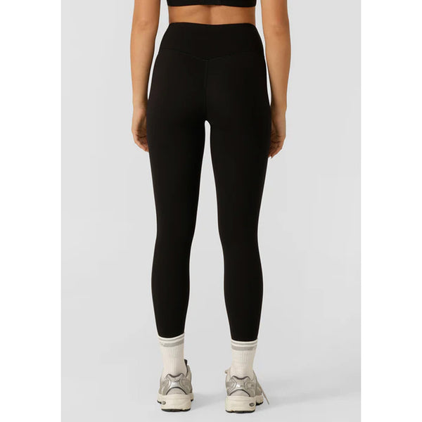 Lotus No Chafe Phone Pocket Ankle Biter Leggings