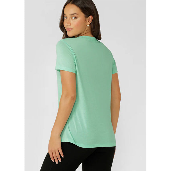 Lorna Jane Lotus T-Shirt – Mint Cream