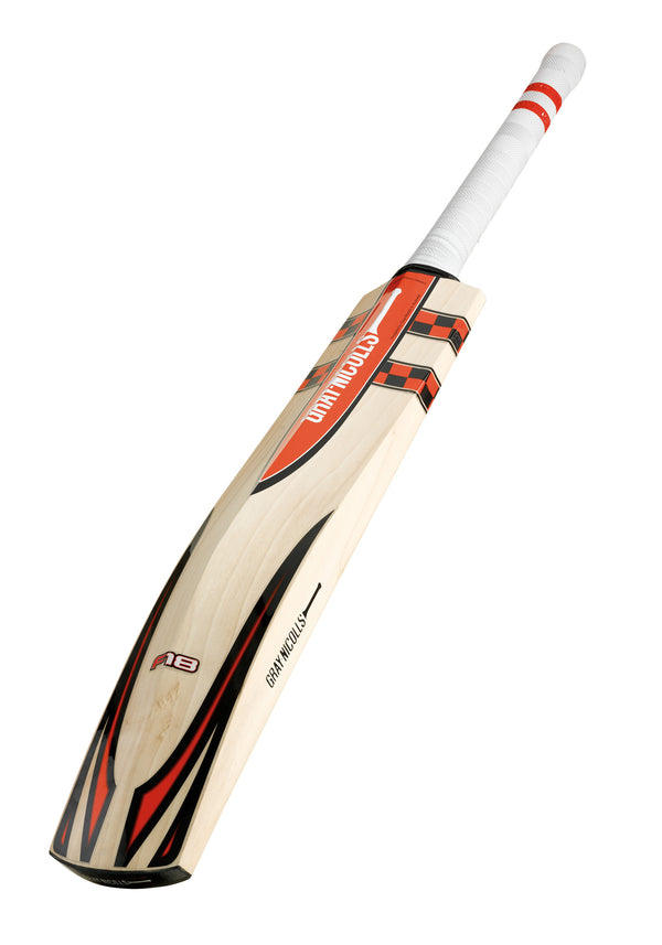GRAY NICOLLS F18 700 SH CRICKET BAT