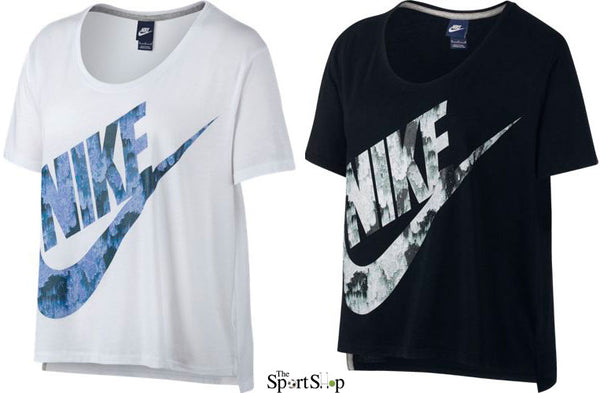 NIKE WOMEN'S SPORTSWEAR TOP