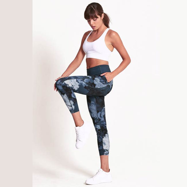 Dharma Bums Smooth Sculpt Motion 7/8 Legging