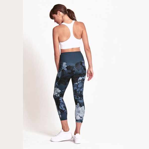 Dharma Bums Smooth Sculpt Motion 7/8 Legging